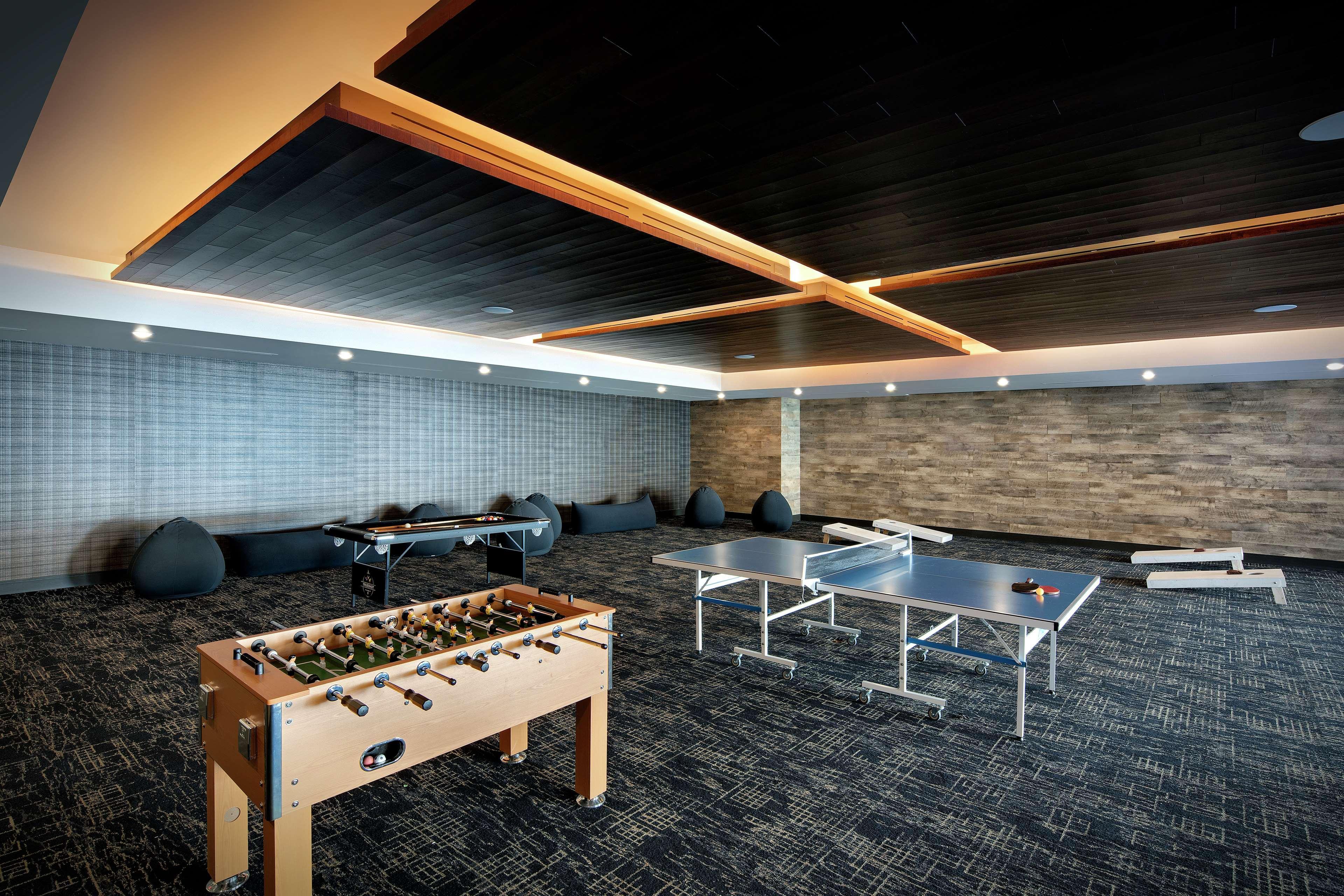 Highline Vail - A Doubletree By Hilton Hotel Exterior photo