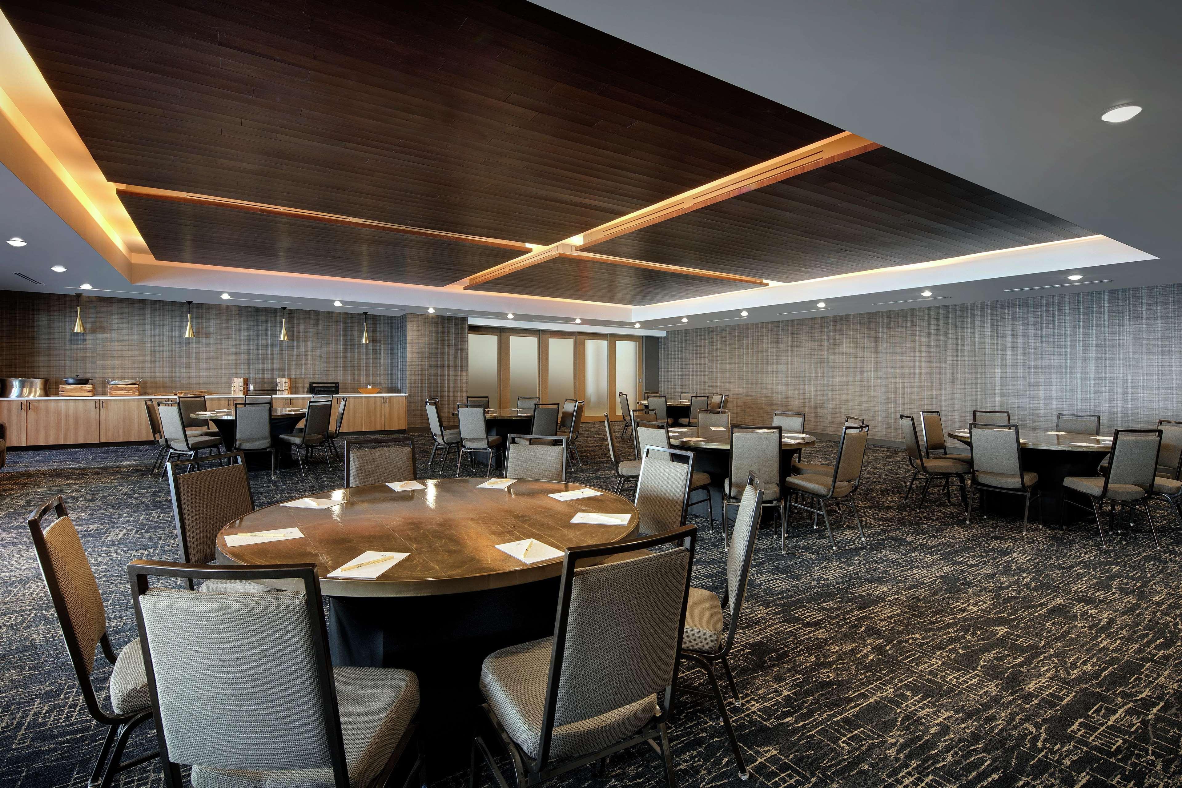 Highline Vail - A Doubletree By Hilton Hotel Exterior photo